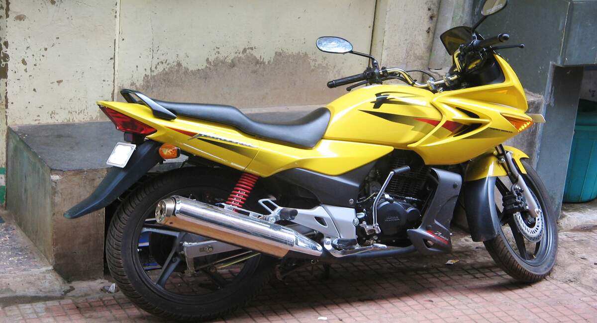 Bluetooth कनेक्ट वाला Hero Karizma आया सबके सामने, आकर्षित फीचर्स और डिजाइन