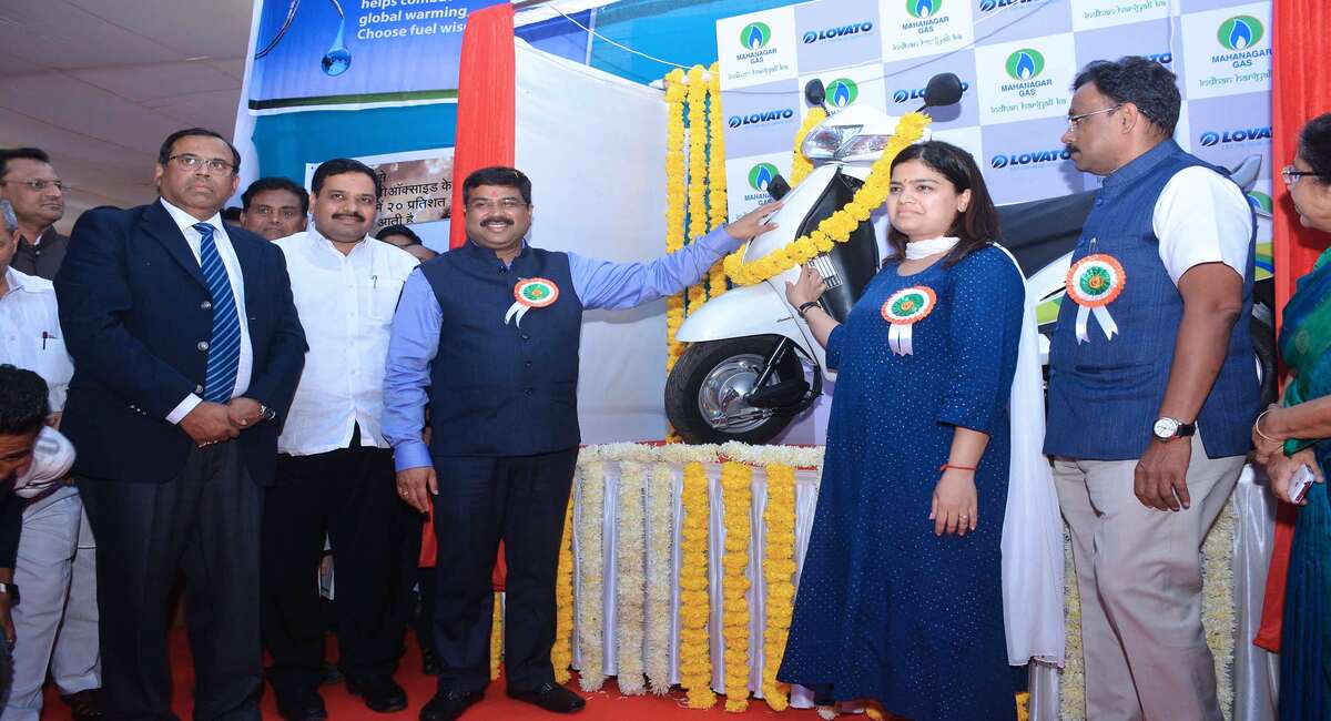 अपने स्कूटर में लगा लीजिए यह छोटी CNG Kit, 70 पैसे मे आसानी से चलेगा 1 किलोमीटर की दूरी