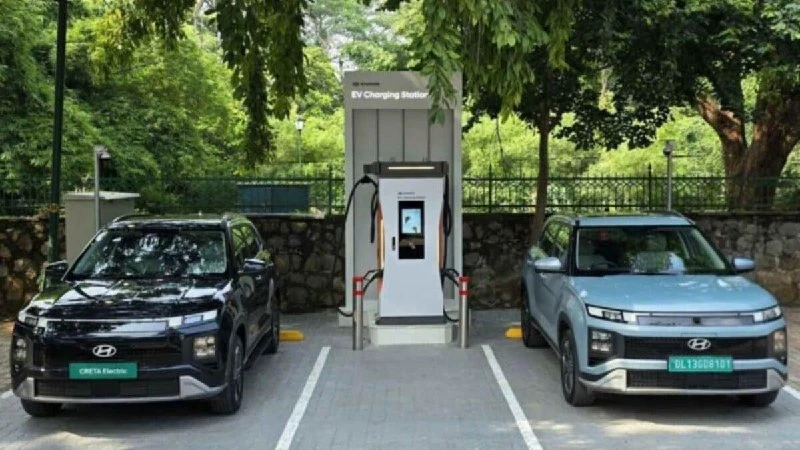 हुंडई ने लॉन्च किए धांसू 120kW फास्ट चार्जिंग स्टेशन मिल रही है बिल्कुल मुफ्त चार्जिंग