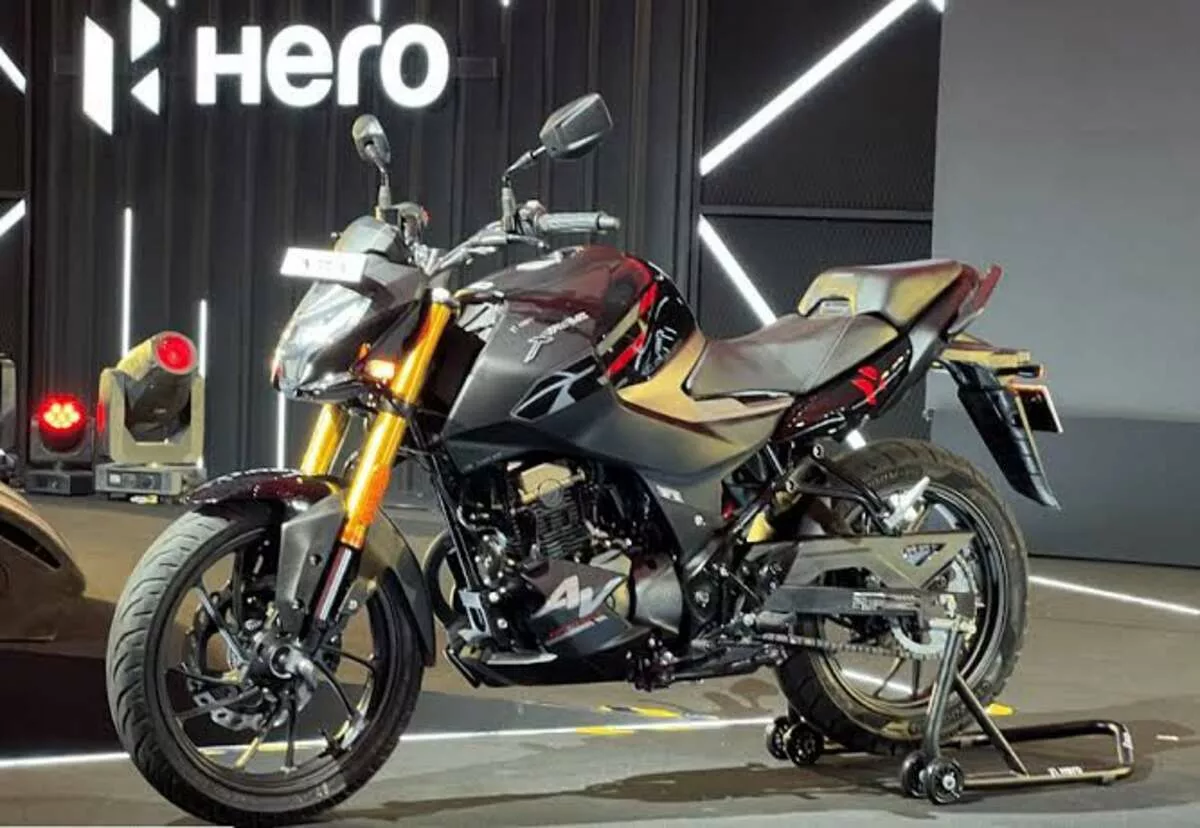 KTM और Java को टक्कर देने आई Hero Xtreme R 4V बाइक ,कम कीमत में शानदार फीचर्स के साथ हो रही है अनगिनत बिक्री