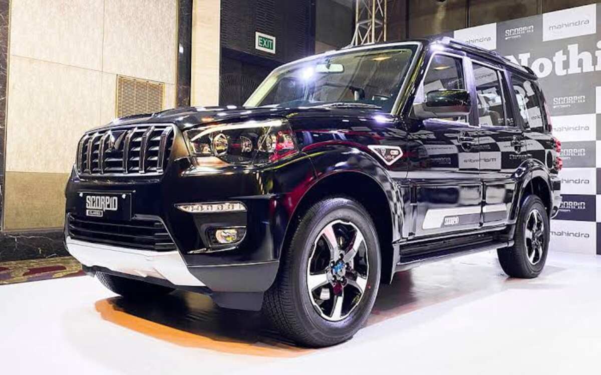 धाकड़ और लग्जरी लुक के साथ पेश है Mahindra Scorpio Classic कार, बाजारों में हो रही है अनगिनत बिक्री