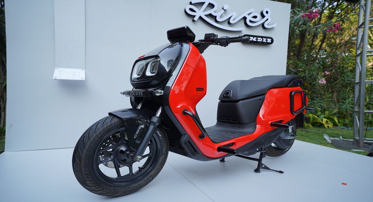 Ather को टक्कर देने वाला स्कूटर महज ₹4000 की EMI पर खरीदे, सिंगल चार्ज मे देगा 120KM की रेंज