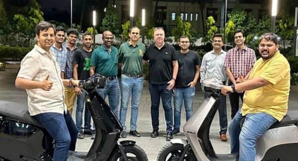 Simple One स्कूटर के लॉंच के बाद Ola ने खेला सबसे बड़ा दाव, Ola S1 Air के लॉंच होने का समय बताया