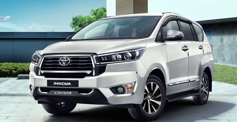 Toyota Innova Crysta भारत में लॉन्च, कीमत ₹19.72 लाख से शुरू