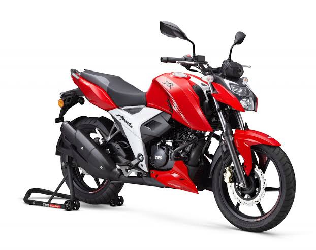 KTM का दबदबा मिटाने आ गई TVS की शानदार बाइक, फीचर और इंजिन है काफी जबरदस्त