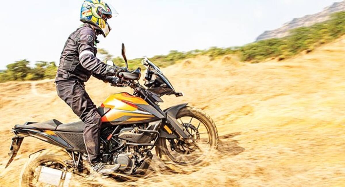 KTM ने लॉन्च की 390 Adventure, जाने कीमत, फीचर्स और अपग्रेड