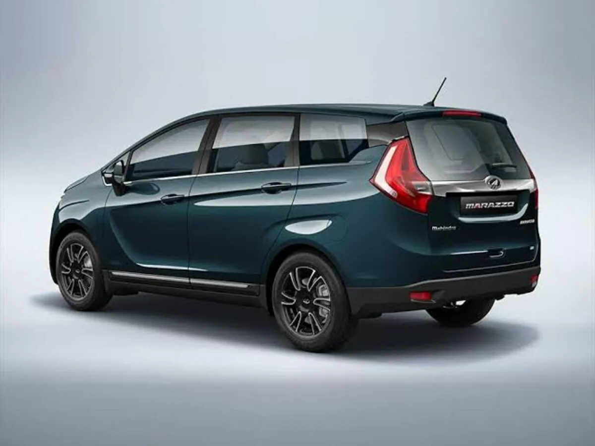 Mahindra Marazzo ने मचा रखा है बाजारों में तहलका Mahindra Xuv ,Ertiga ,Innova जैसी बड़ी गाड़ियां हो गई है इसके सामने ढेर